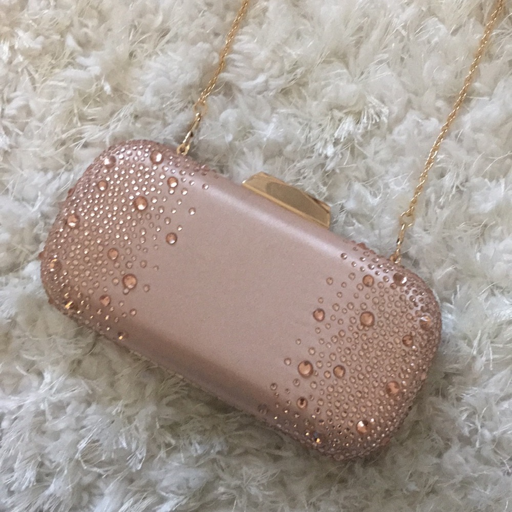❗️Wristlet / Clutch❗️ - Picture 1 of 5